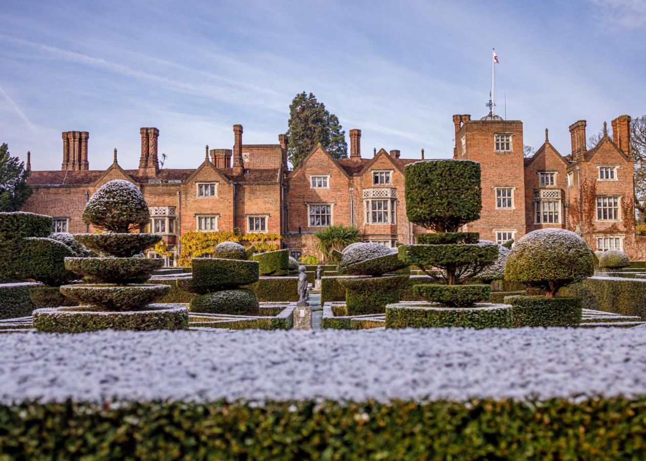 Hotel Great Fosters - Near Windsor Egham Zewnętrze zdjęcie