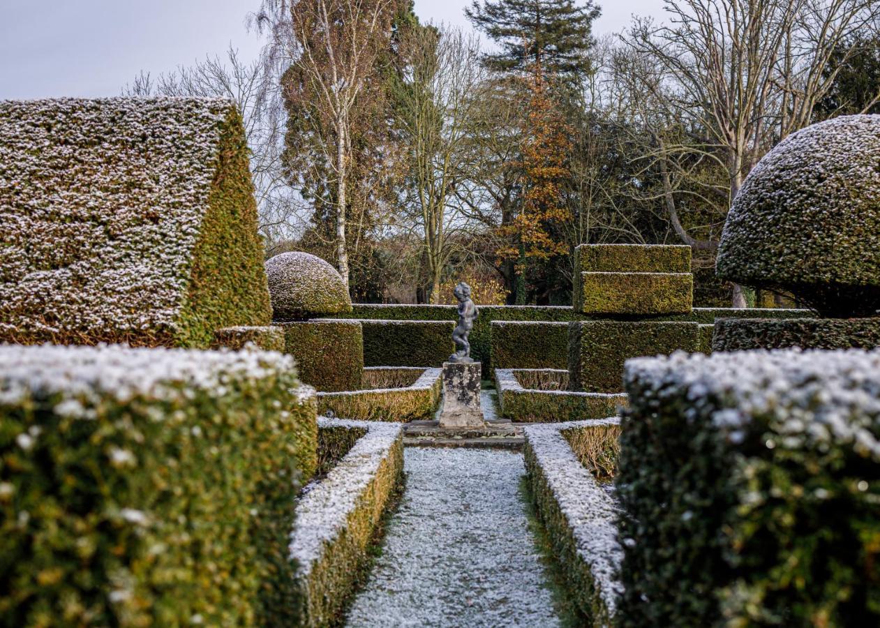 Hotel Great Fosters - Near Windsor Egham Zewnętrze zdjęcie